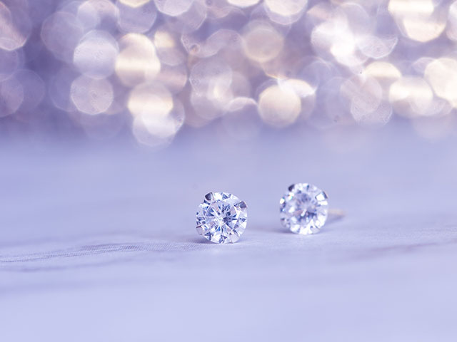 Differences Between Natural and Synthetic Diamonds